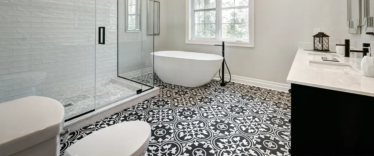 Beautiful design on a tile bathroom floor